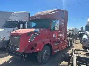 Salvage 2012 Volvo VNL - TR443