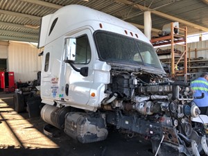 2016 Freightliner Cascadia 125 Truck for Parts (Stock #TR178)) Part Image