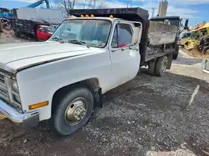 Salvage 1988 Chevrolet R30 - 25-031