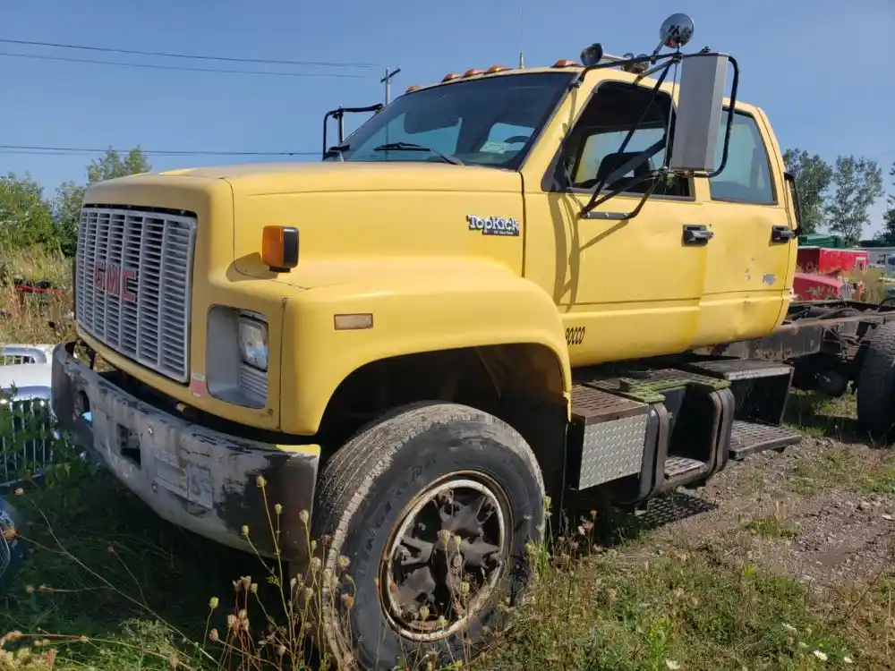 Salvage 1993 GMC C7000 Topkick Truck Delivery For Parts | Depew