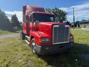 Salvage 1996 Freightliner FLD120 - 25-095