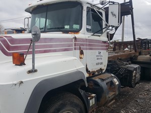 Salvage 1997 Mack RD688S - 20-160