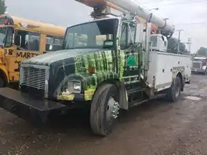 Salvage 2000 Freightliner FL80 - 25-109