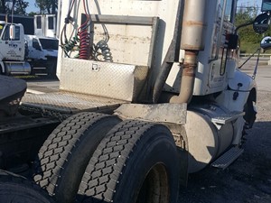 2001 International 9400I Truck for Parts (Stock #19-113)) Part Image