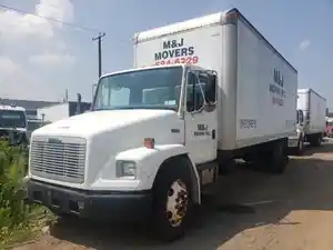 Salvage 2003 Freightliner FL70 - 25-092