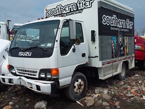 Salvage 2003 Isuzu NPR-HD - 19-109