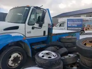 Salvage 2005 International 4300 LP - 25-001