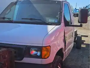Salvage 2006 Ford E-450 Super Duty - 25-055