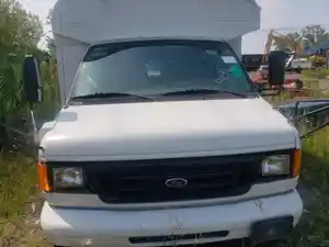 Salvage 2007 Ford E-450 Super Duty - 25-107