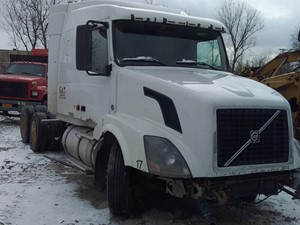2007 Volvo VNL Truck for Parts (Stock #19-026)) Part Image