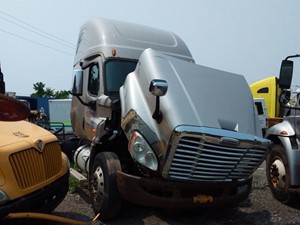 2009 Freightliner Cascadia 125 Truck for Parts (Stock #21-119)) Part Image