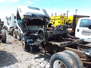 Salvage 2013 Isuzu NPR-HD - 19-094