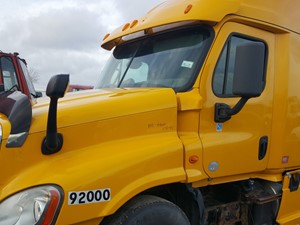 2014 Freightliner Cascadia 125 Truck for Parts (Stock #20-126)) Part Image