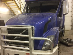 Salvage 2008 Volvo VNL - SV-60