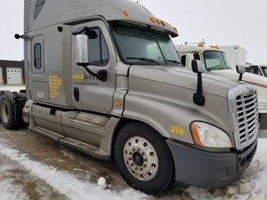 2010 Freightliner Cascadia 125 Truck for Parts (Stock #SV-115)) Part Image