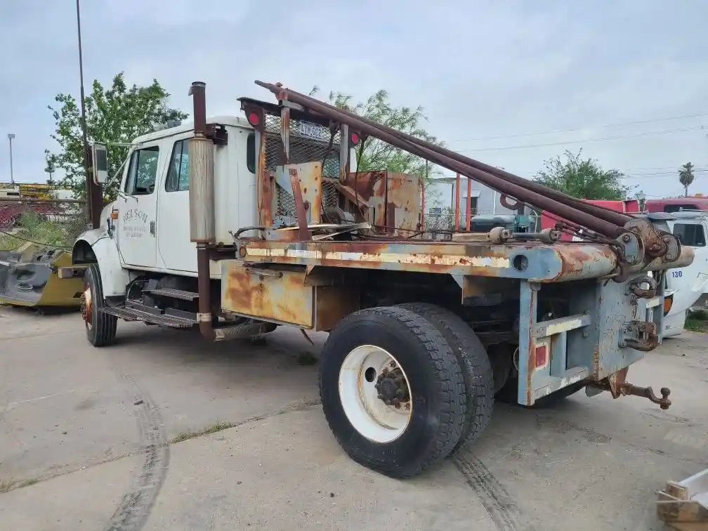 Salvage 1994 International 4800 4X4 Winch For Parts Corpus Christi