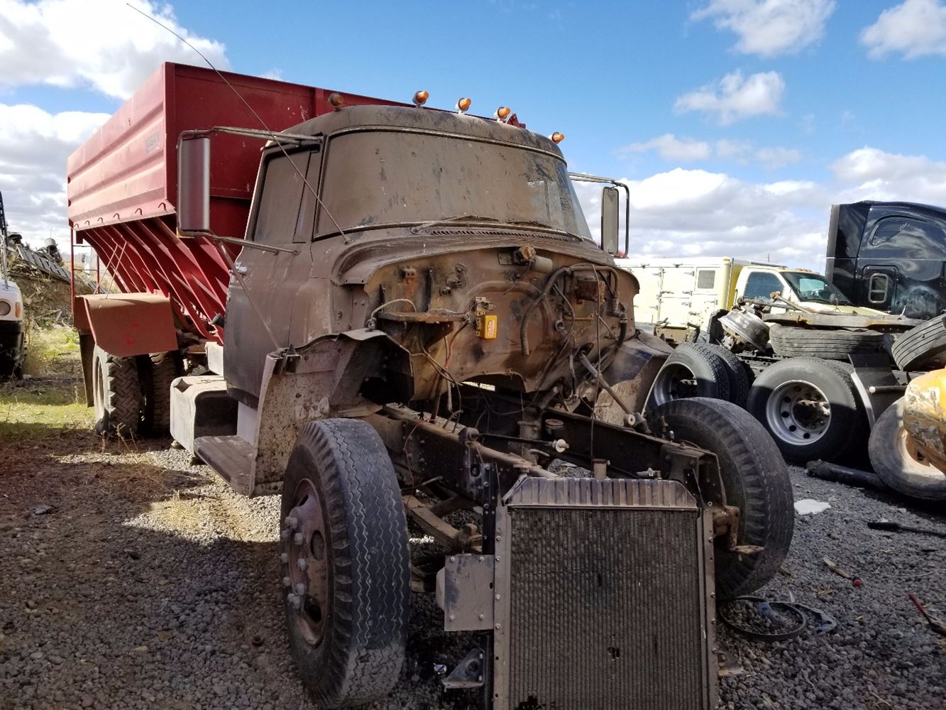 International  1700 LOADSTAR