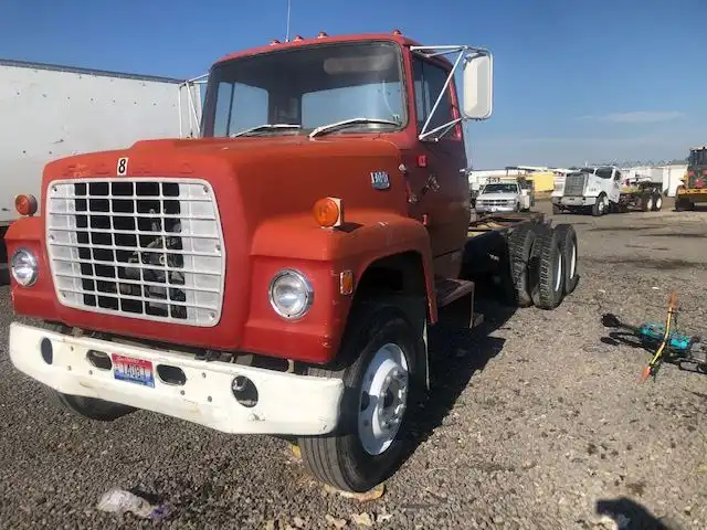 Ford  LT8000