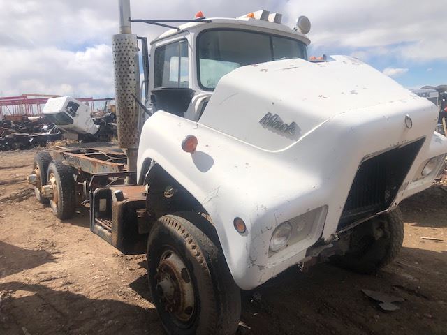 Mack  R685ST