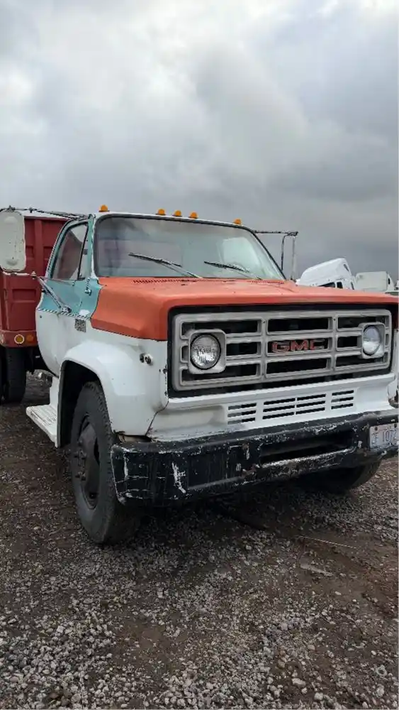 Image 2 of truck Salvage 1980 Chevrolet C60  