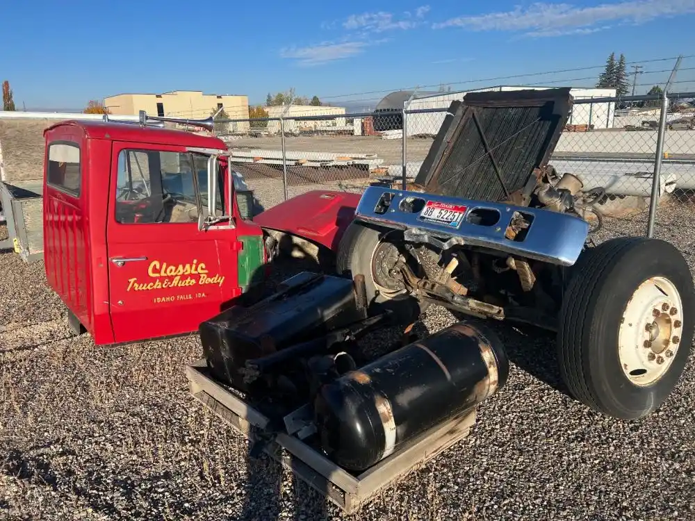 Ford  L800