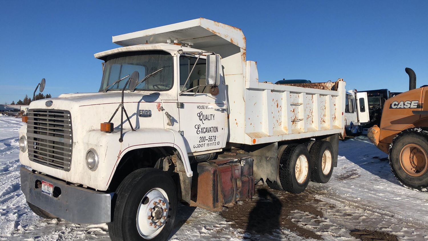 Ford  L8000