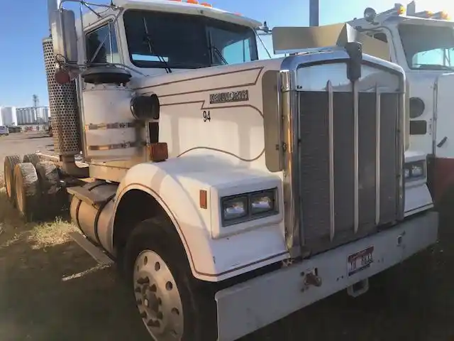 Kenworth  W900