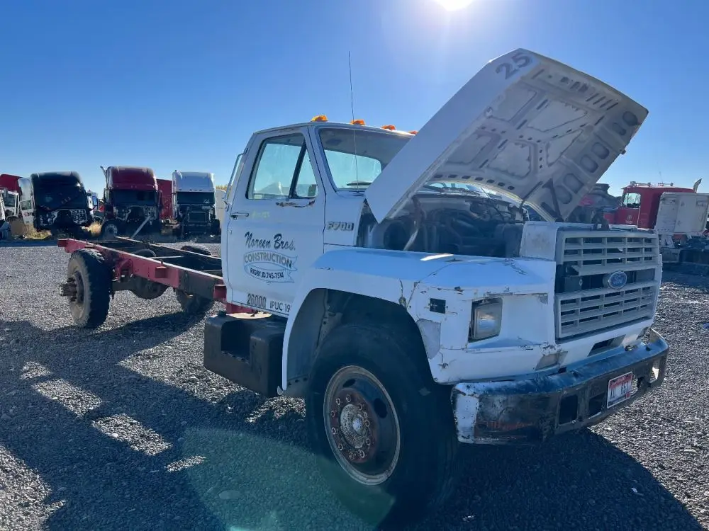 Ford  F700
