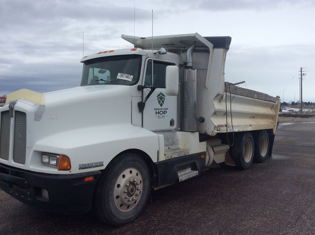 Kenworth  T600B