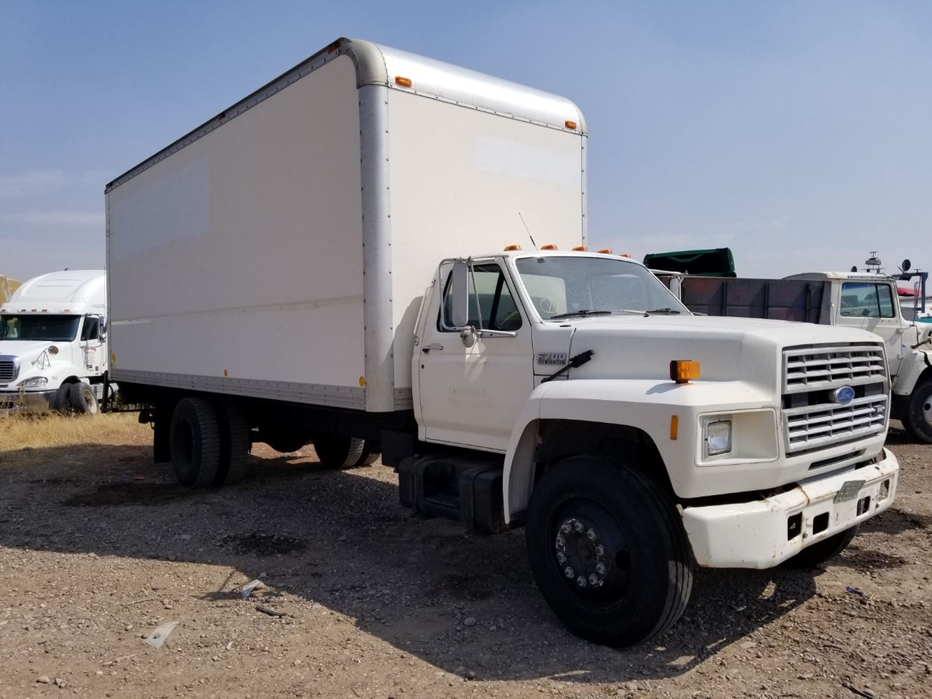 Ford  F700