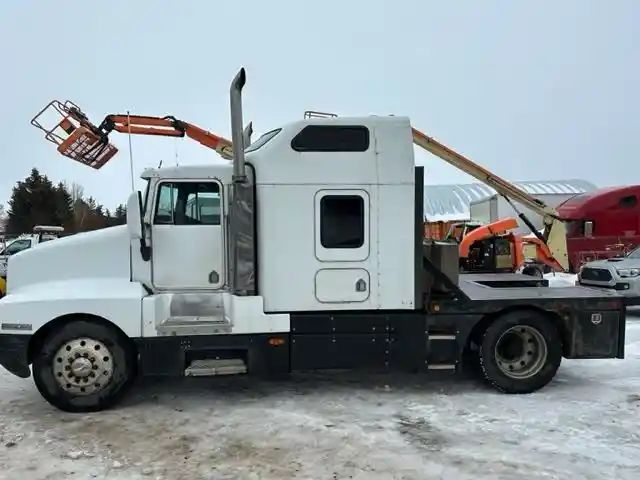 Kenworth  T600