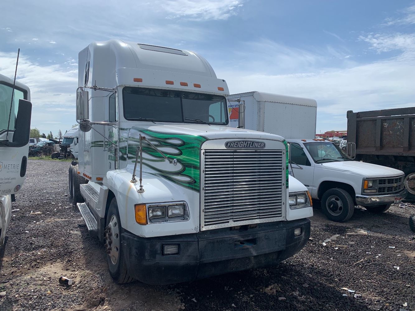 Freightliner  FLD120