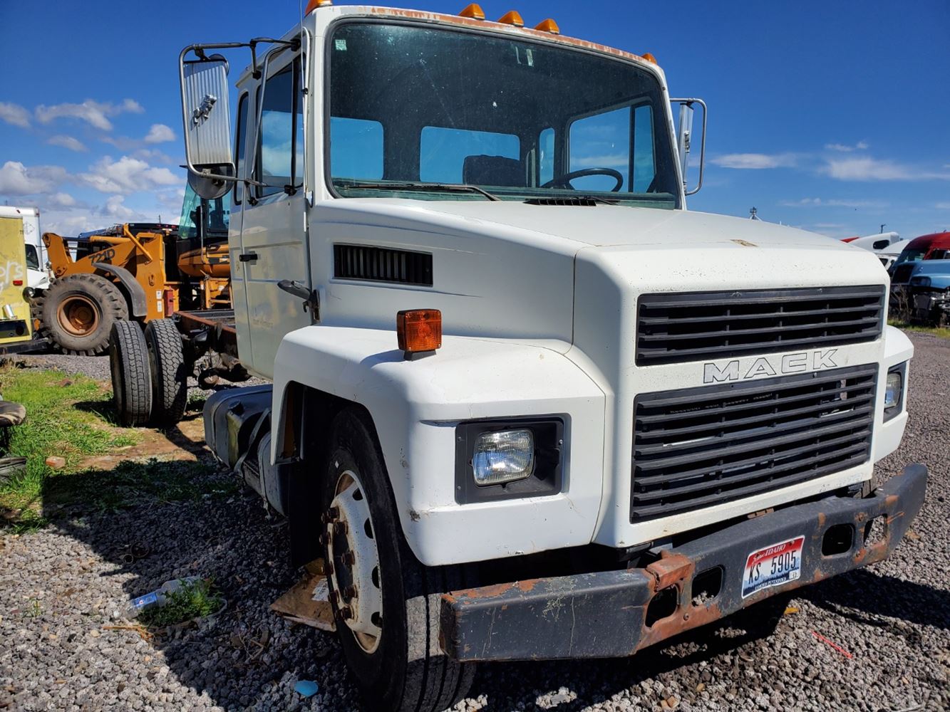 Mack  CS200P