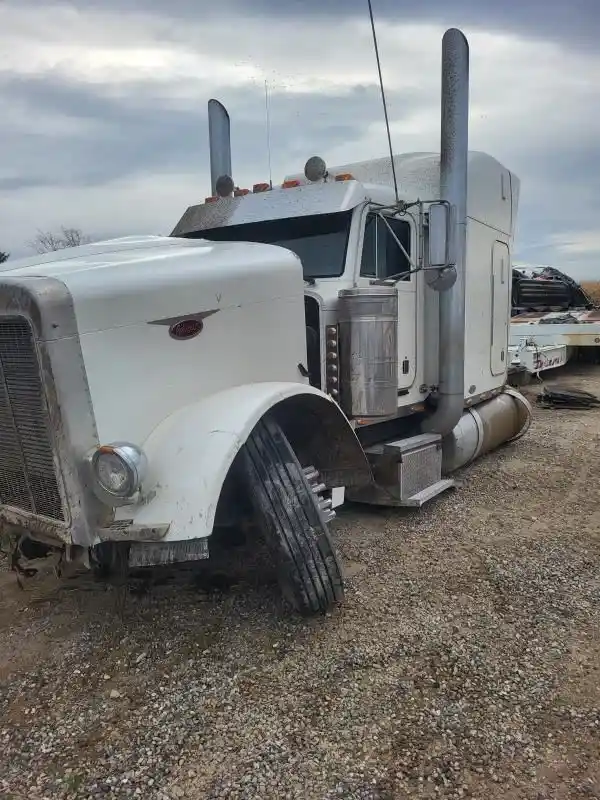 Peterbilt  379