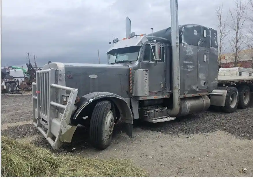 Salvage 1994 Peterbilt 379 Truck Tractor 