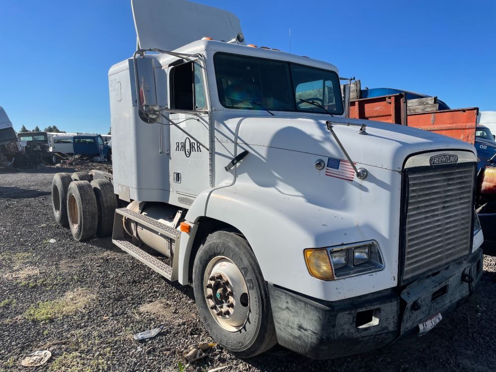 Freightliner  FLD112