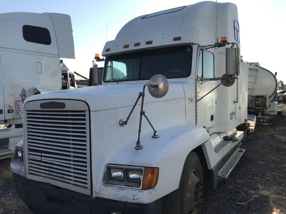 Freightliner  FLD120