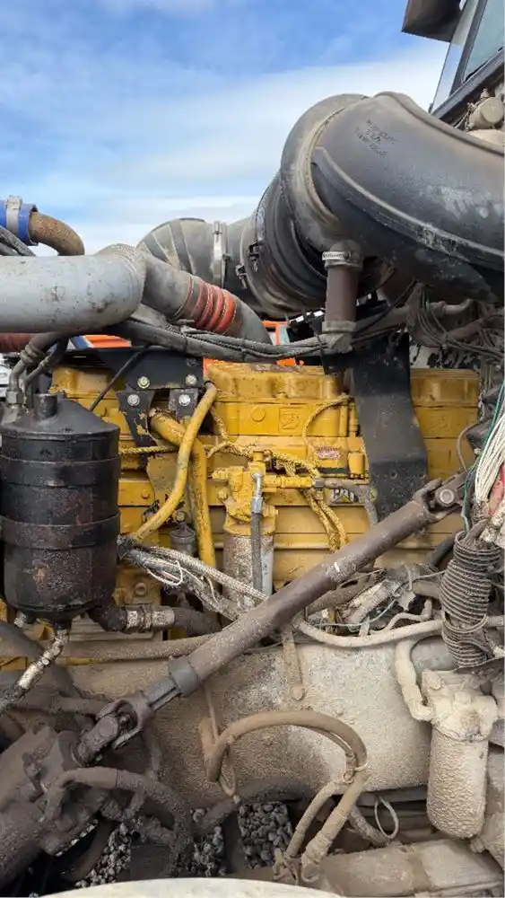 Image 5 of truck Salvage 1995 Peterbilt 378 Truck Delivery 