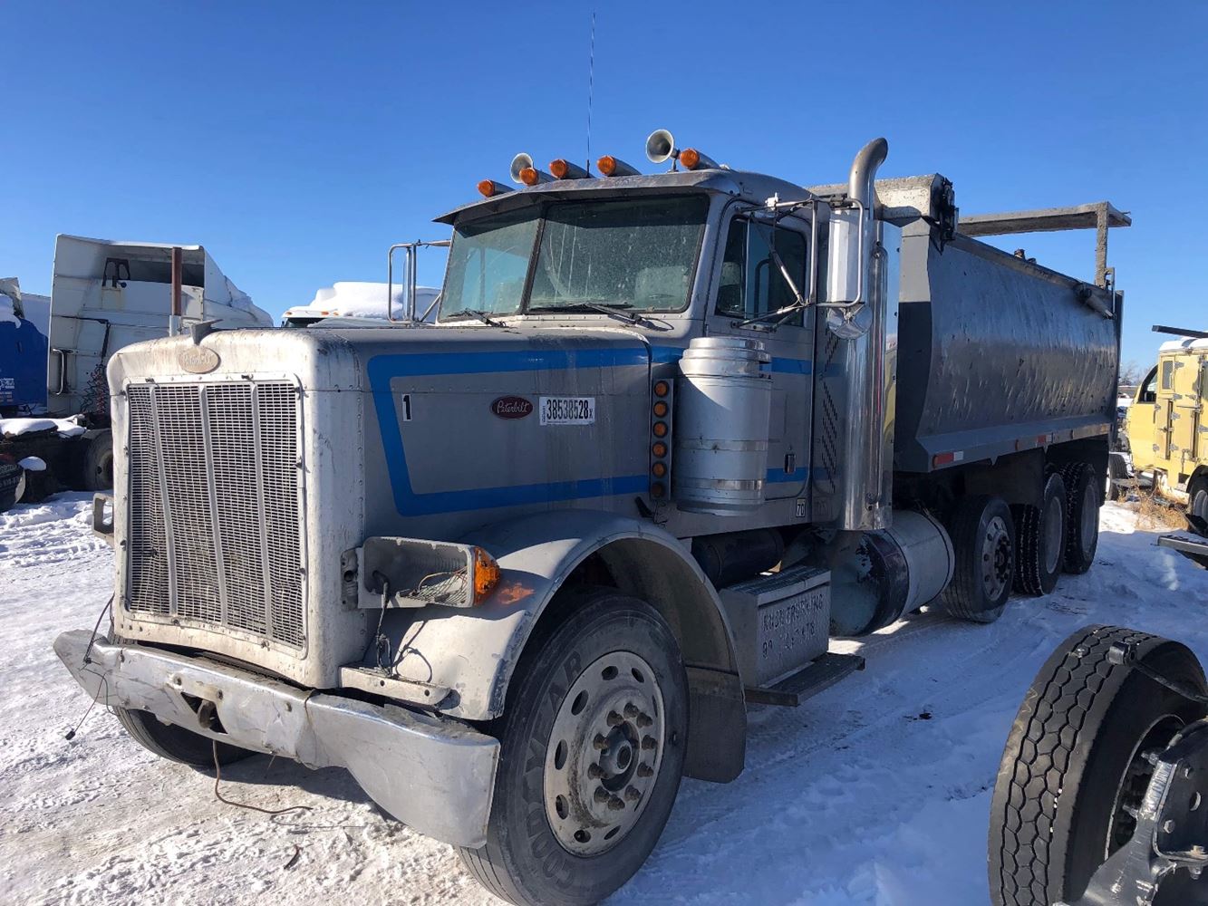 Peterbilt  379