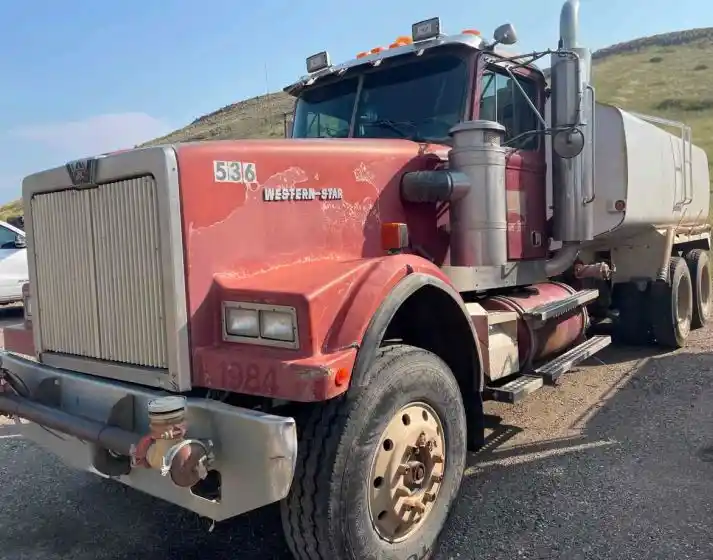 Western Star  4900