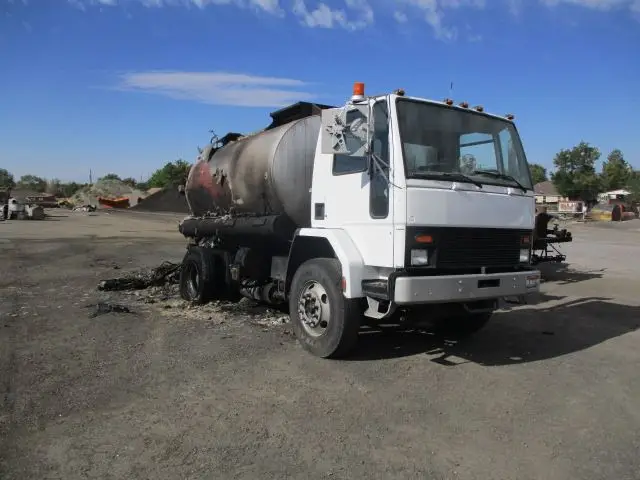 Ford  CF7000