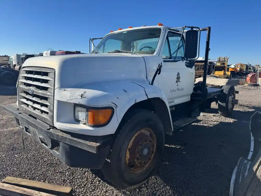 Ford  F700