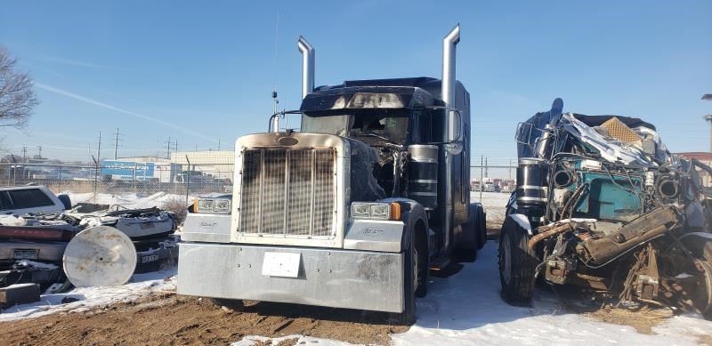 Peterbilt  379