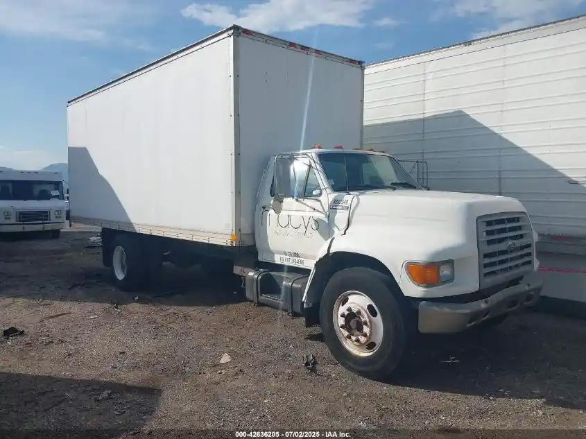 Ford  F800