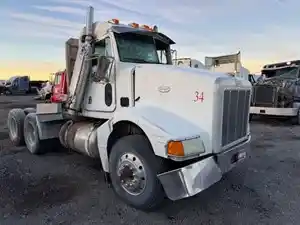 Salvage 1997 Peterbilt 385 - 112124