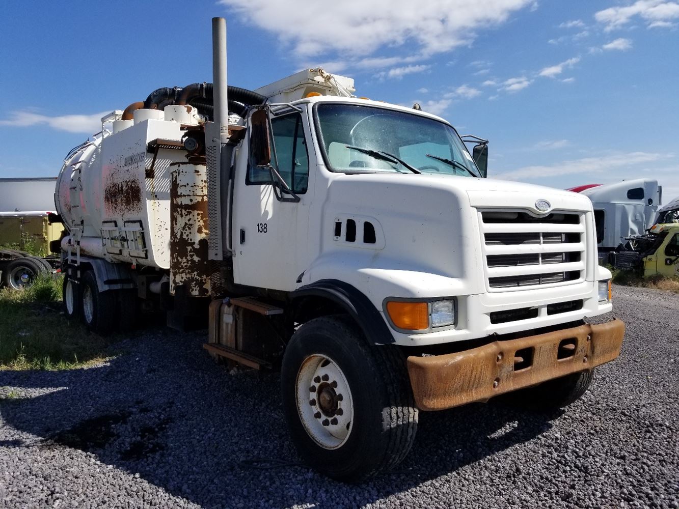 Ford  LT9501 LOUISVILLE 101