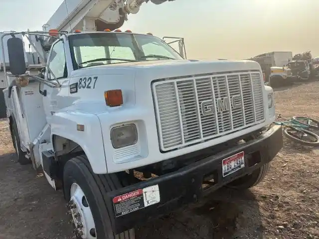 GMC  C7500