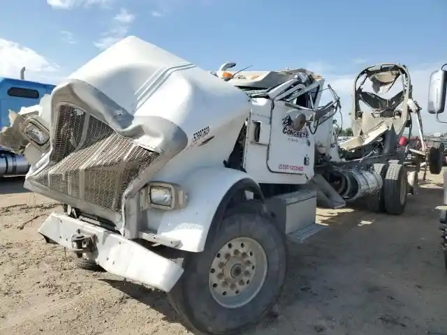 Peterbilt  357
