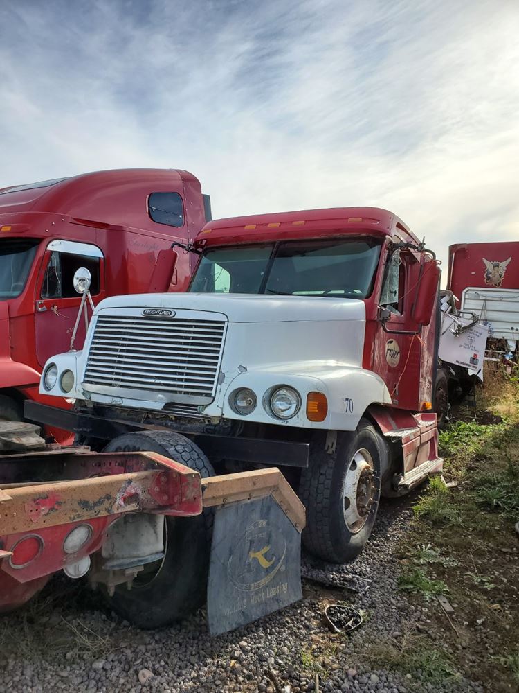 Freightliner  CENTURY CLASS 120