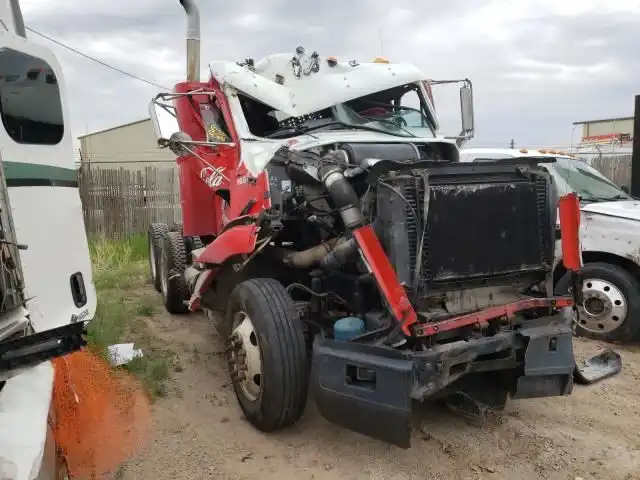 Freightliner  FLD112